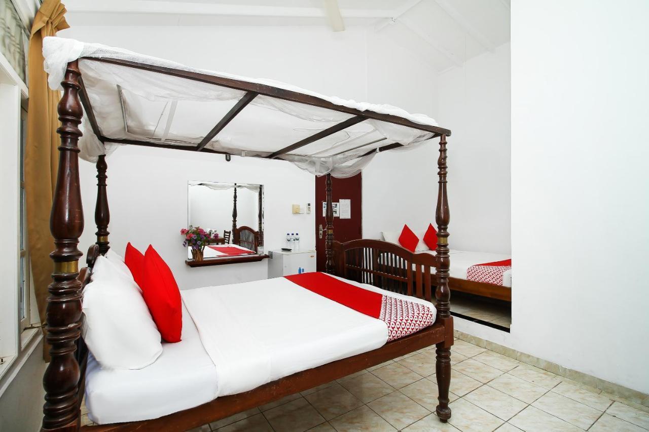 Hotel Empryean Katunayake Exterior photo